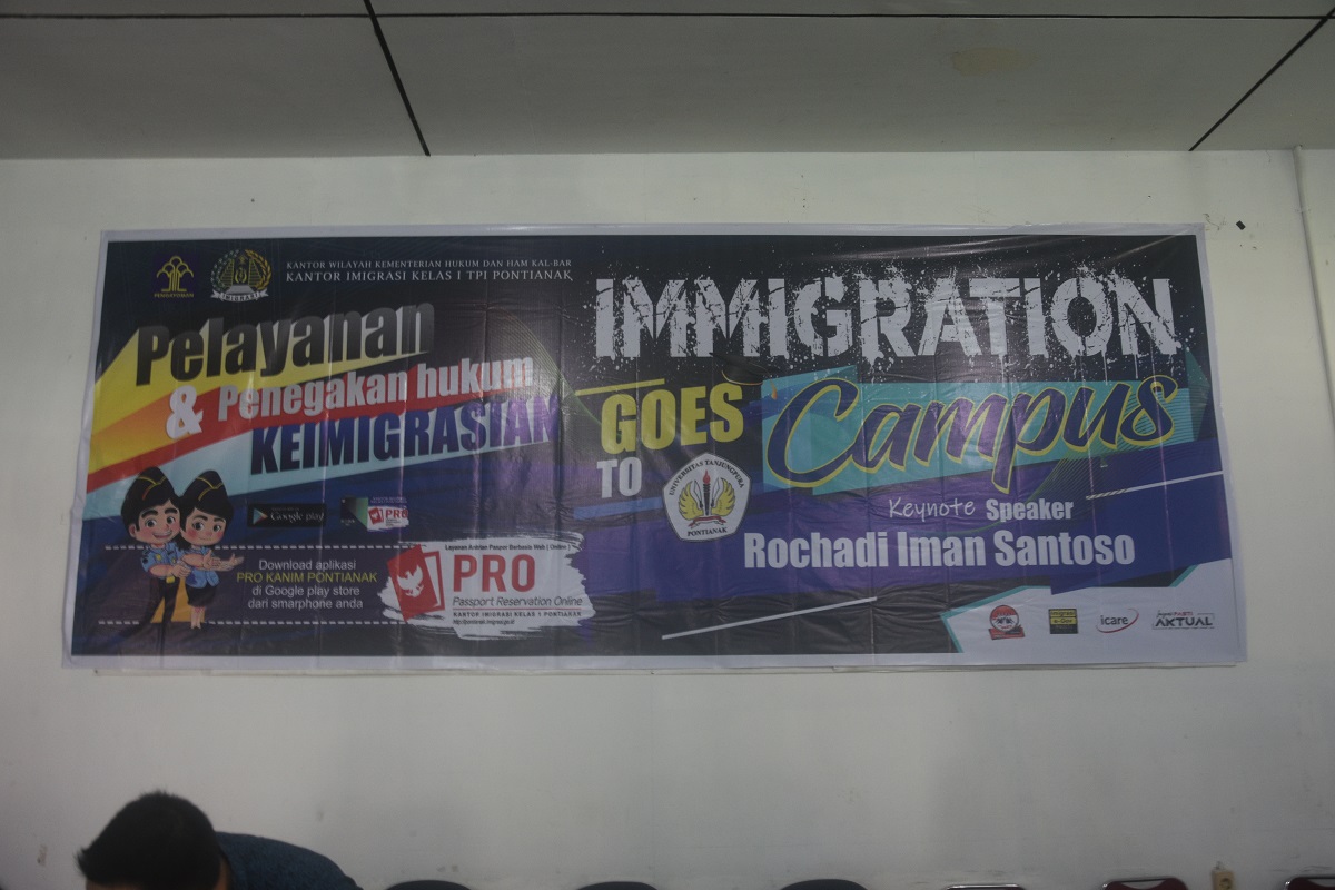 Immigration Goes To Campus