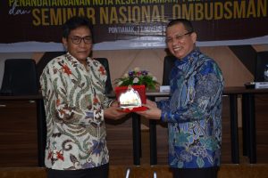 Anggota Ombudsman RI Jelaskan Pentingnya Pelayanan Publik kepada Mahasiswa UNTAN