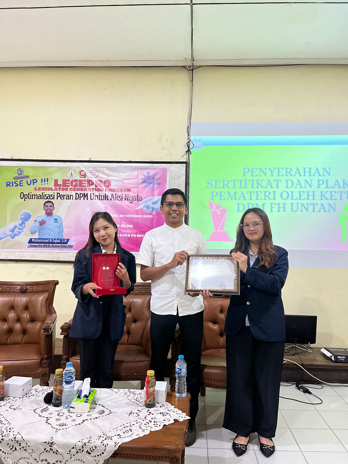 Foto Bersama DPM FH UNTAN