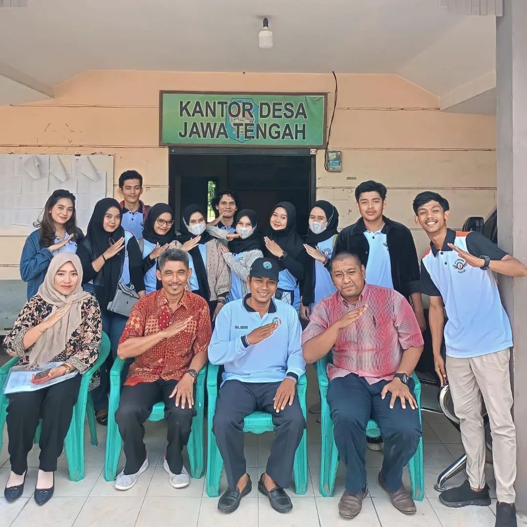Mahasiswa KKN di Desa